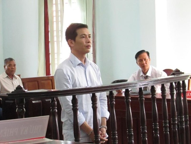 Giám đốc công ty thủy sản lãnh 13 năm tù vì lừa đảo