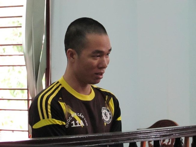 Lại đi tù vì đưa bạn 12 tuổi vào… nhà nghỉ