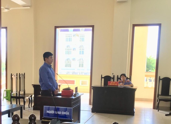 Bảo vệ trộm hàng chục triệu tiền bán hàng