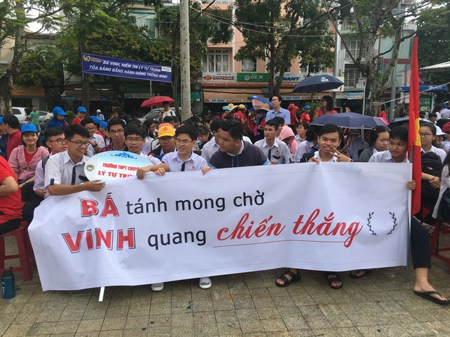 Cần Thơ nóng với hơn 3.000 người cổ vũ Nguyễn Bá Vinh