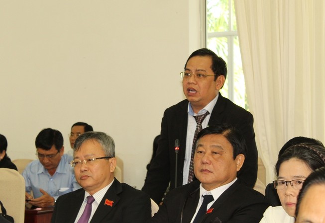 'Dự án quảng cáo ngất trời mây xanh mà tôi không biết'