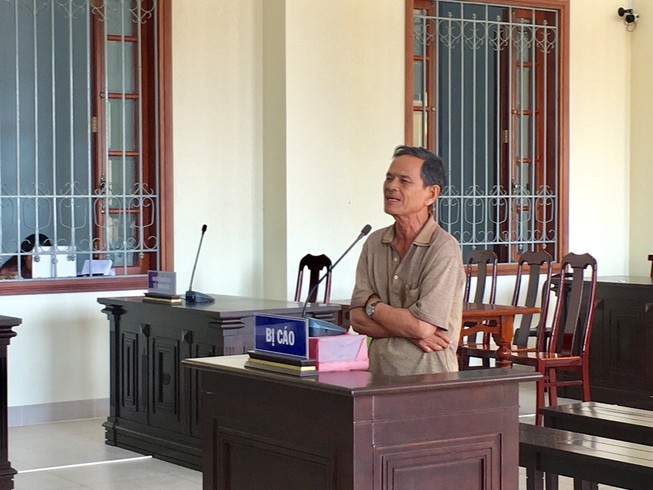Cụ già 75 tuổi bị tù từ chuyện tranh chấp đất với hàng xóm