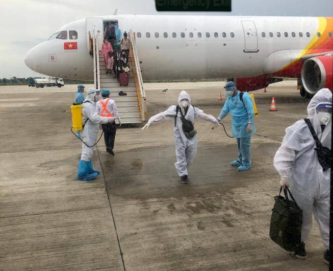 105 người về từ Indonesia được cách ly tập trung tại Sóc Trăng