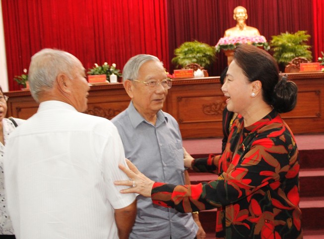 Vẫn còn tình trạng nể nang, sợ đụng chạm khi phê bình