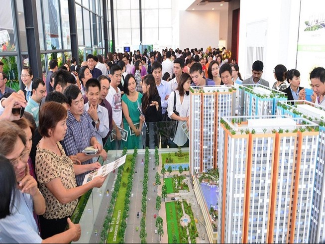Nhà đầu tư ngoại thâu tóm hàng loạt dự án ‘khủng’
