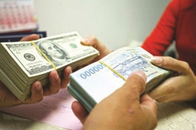 Giá USD đột ngột lao dốc sau nhiều ngày 'nổi sóng '