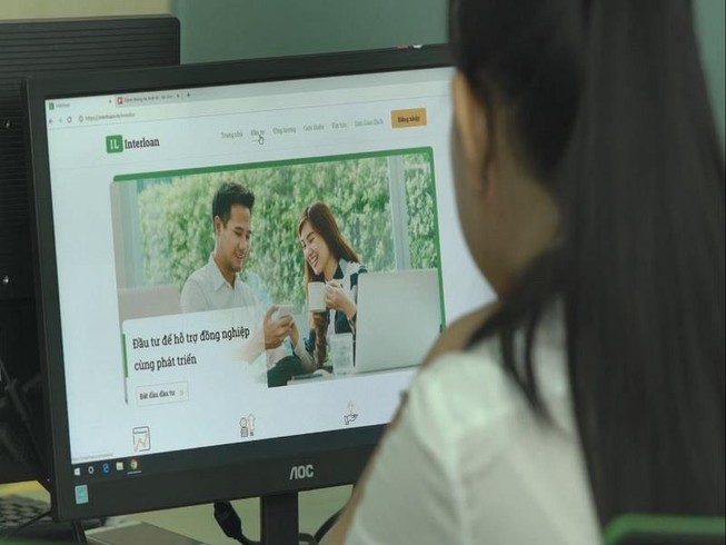 Nhiều ngân hàng bắt tay với công ty cho vay ngang hàng