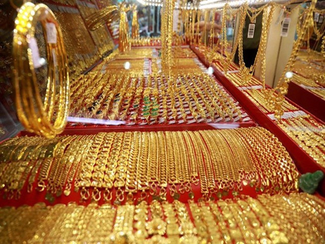 Giá vàng tăng khủng 2,6 triệu đồng/lượng sau 1 đêm