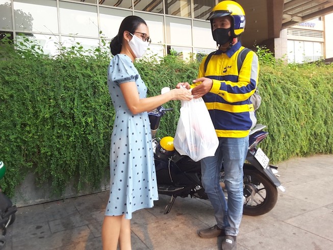 Ngồi nhà vẫn có đủ lương thực thực phẩm như bình thường