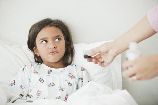 9 sai lầm nguy hại khi cho trẻ dùng thuốc