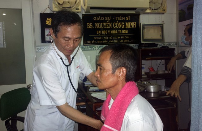 Ông Huỳnh Văn Nén đã được mổ mắt