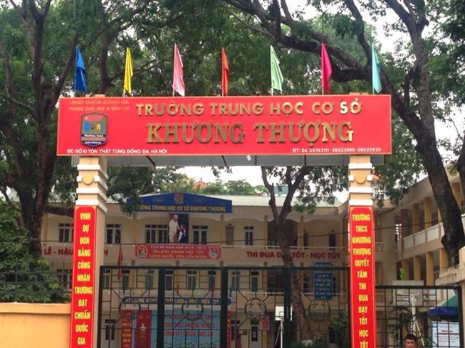 Tát vào mặt học sinh nói mình vô duyên, thầy mất việc