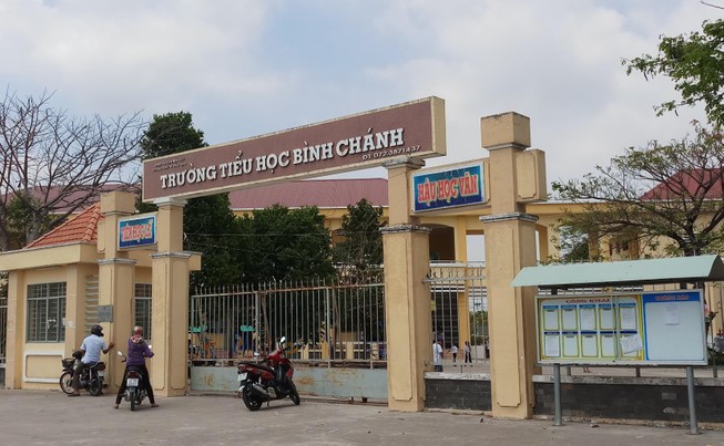 Bộ trưởng Bộ Giáo dục yêu cầu bảo vệ danh dự nhà giáo