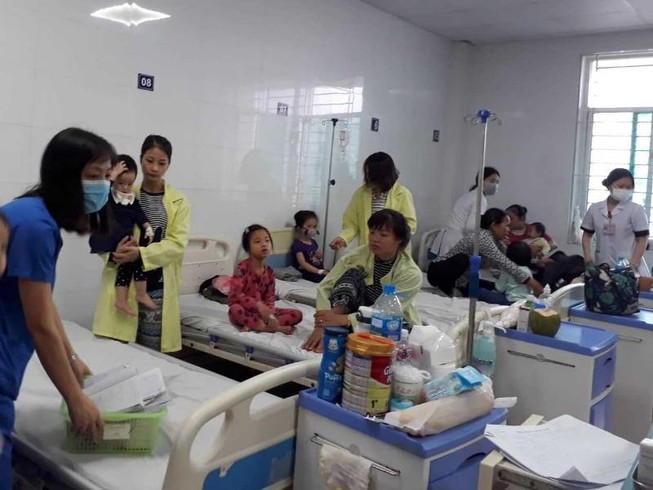 Không khí ô nhiễm, bệnh hô hấp bủa vây dân Hà Nội