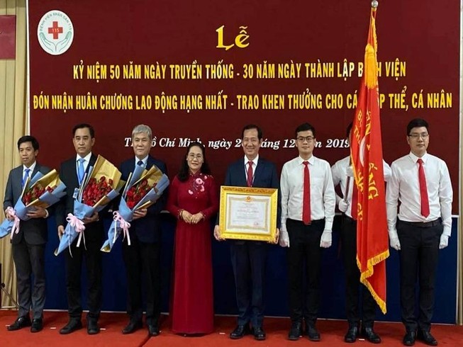 Bệnh viện Nhân dân 115 đón nhận 7 kỷ lục Việt Nam