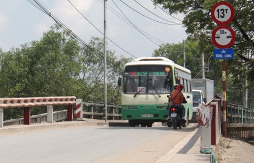 Khởi tố vụ án hai phóng viên báo Giao thông bị côn đồ hành hung