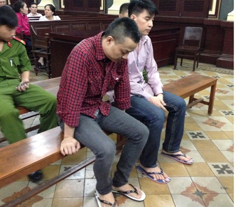 Việt kiều rủ bạn vận chuyển ma tuý