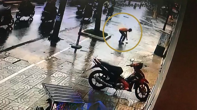Tình tiết bất ngờ trong vụ ‘trộm xe quay lại xin ví’