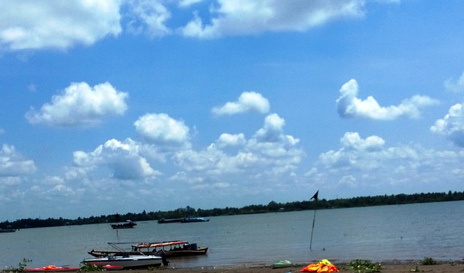 Rủ nhau tắm sông, bốn học sinh đuối nước