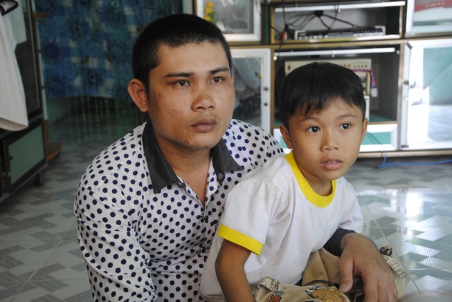 Khi trong phòng chỉ có công an và nghi phạm