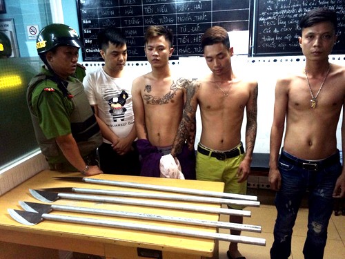 Cảnh sát ngăn giang hồ phía Bắc hỗn chiến ở Sài Gòn