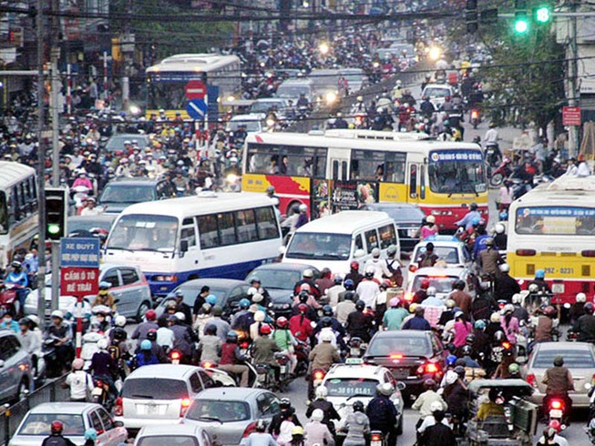 Hà Nội: Giải tỏa tắc đường chỗ này lại bị chỗ khác