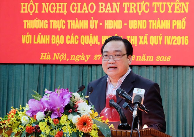 Công chức ứng xử thiếu văn hoá là bài học xót xa