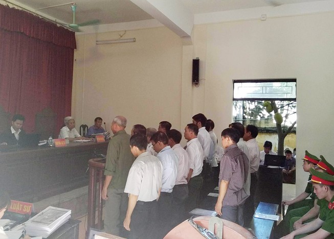 Cán bộ sai phạm đất đai ở Đồng Tâm khai gì trước tòa