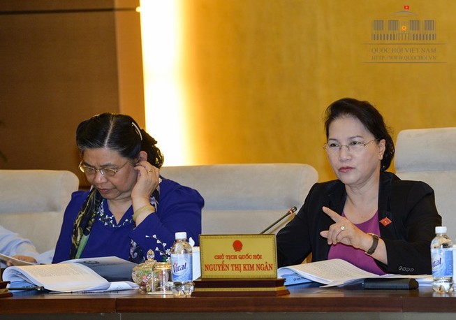 "Dự thảo Luật quản lý nợ công vẫn như cũ, thụt lùi"