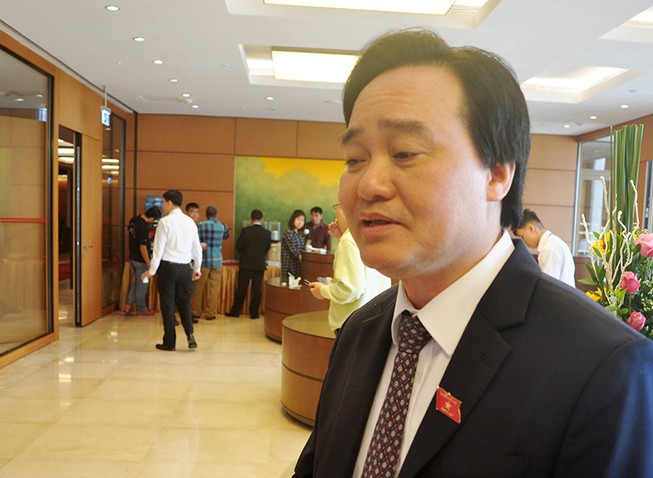 Bộ trưởng GD&ĐT: 'Lương hưu có 1,3 triệu sao sống nổi'