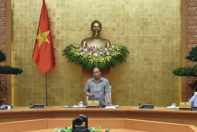 Thủ tướng: Phải tập trung cứu chữa các ca COVID-19 nặng