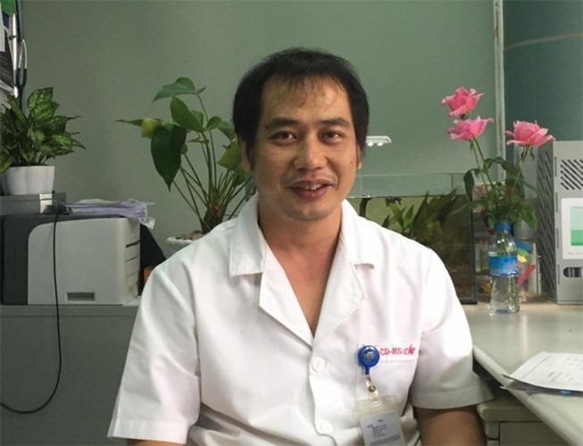Vinh danh 'Công dân Thủ đô ưu tú' 1 bác sĩ chống COVID-19