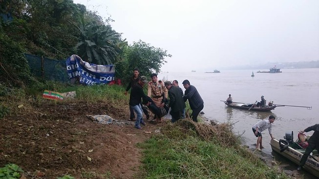 Cứu sống một nam thanh niên nhảy sông tự tử
