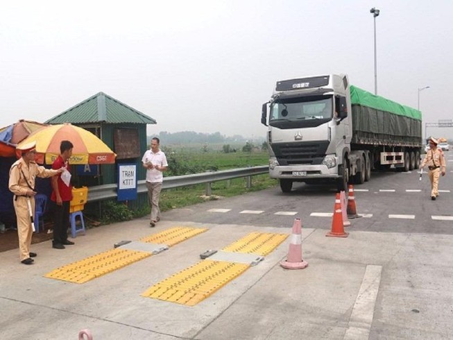 Lãnh đạo CSGT sẽ trực tiếp xuống đường xử lý xe quá tải