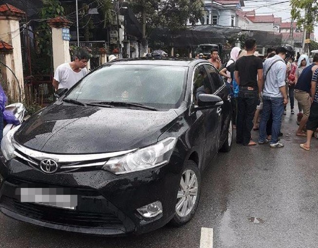 Khám nhà người nghi bắt cóc trẻ em tại Hưng Yên