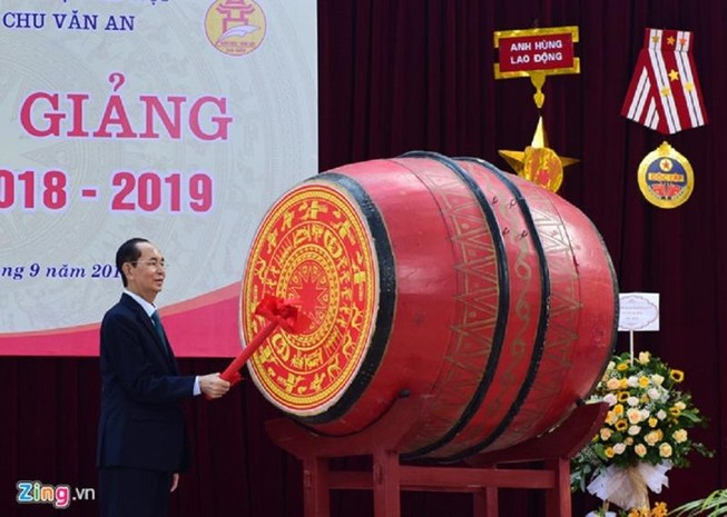 Chủ tịch nước đánh trống khai giảng năm học 2018-2019