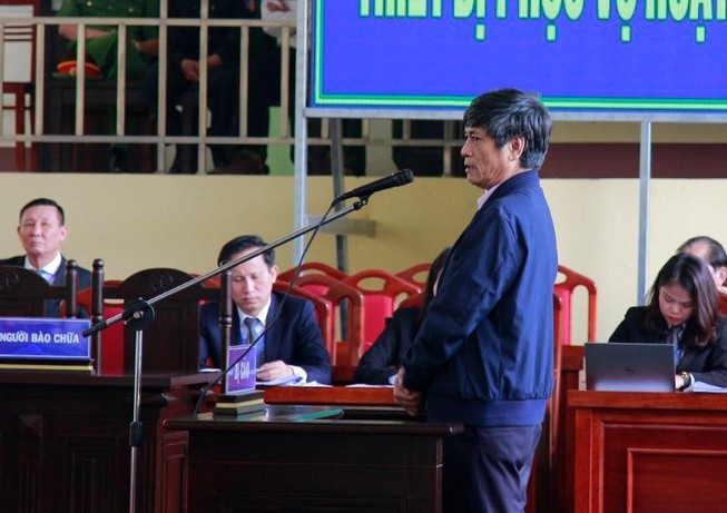 Lần đầu tiên cựu tướng Nguyễn Thanh Hóa được xét hỏi