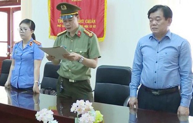 Đề nghị kỷ luật Giám đốc sở Giáo dục Sơn La