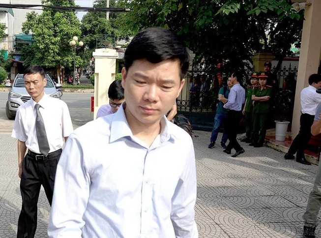 Tòa phúc thẩm phạt Hoàng Công Lương 30 tháng tù giam