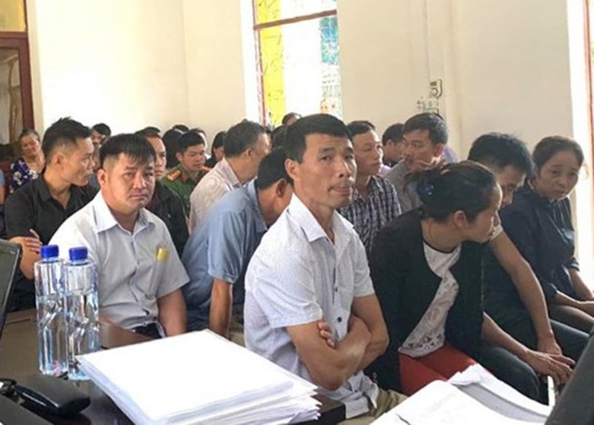 Đề nghị phạt tù cựu cảnh sát giao thông về tội đánh bạc
