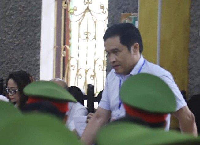 Chánh thanh tra: 'Không biết nhờ xem điểm trước là vi phạm'
