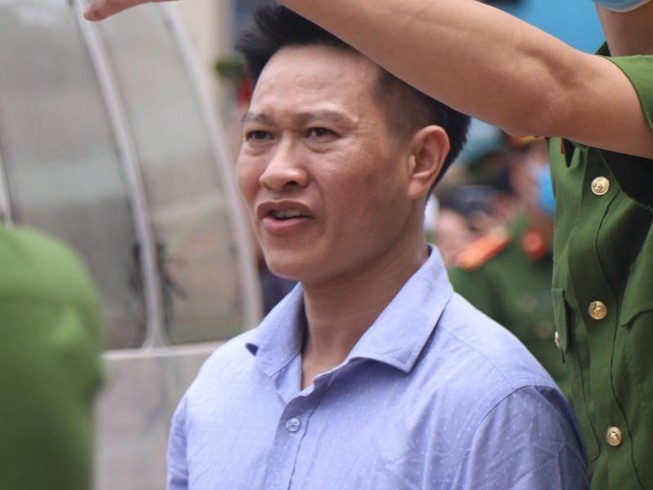 'Sửa bài thi, nâng điểm cho thí sinh vì… sợ bị trù dập'
