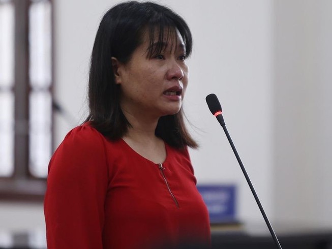 'Nếu biết chấm thi mà bị tù, bị cáo đã bỏ nghề giáo viên'