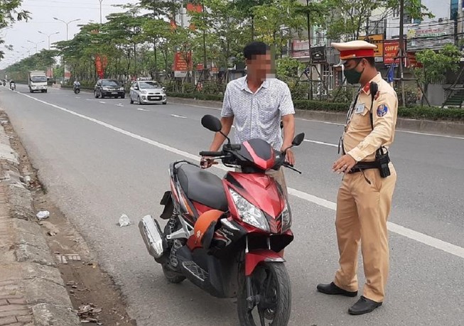 Bộ Công an đề xuất 28 nhóm hành vi trừ điểm giấy phép lái xe