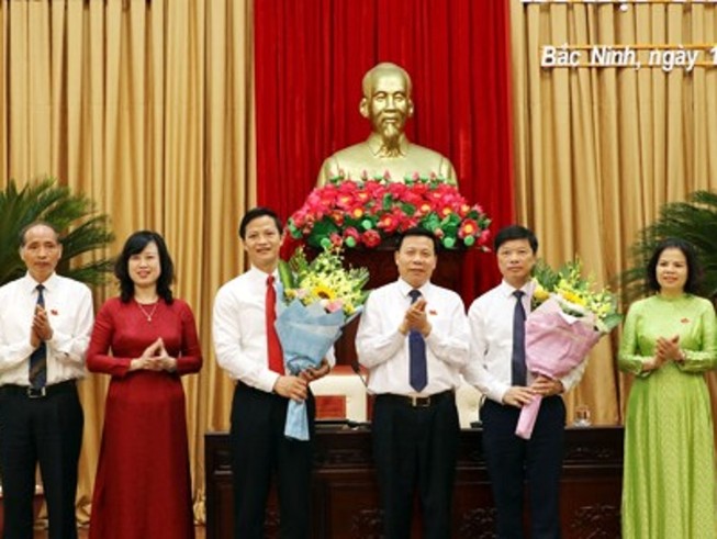 Thủ tướng phê chuẩn Phó Chủ tịch tỉnh Bắc Ninh và Hà Nam