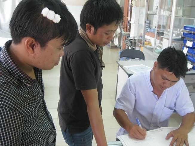 Hai phóng viên bị đánh trọng thương khi đang tác nghiệp