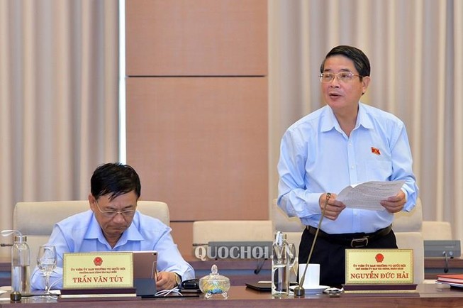 Đề nghị bãi bỏ quỹ bảo trì đường bộ, quỹ bình ổn giá xăng dầu