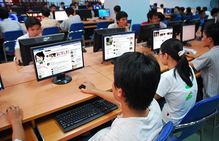 Giật mình với tác hại từ Facebook