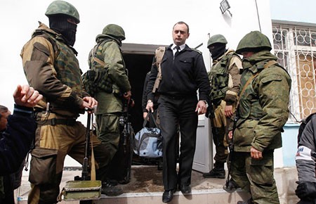 Ukraine không rút quân khỏi Crimea
