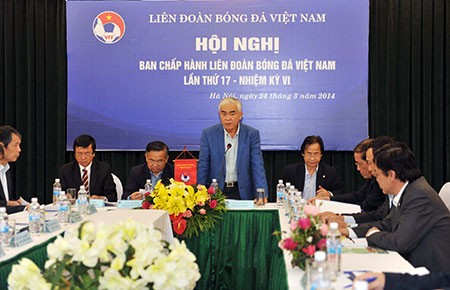 Đại hội VFF: Nỗi lo bình không mới, rượu vẫn cũ